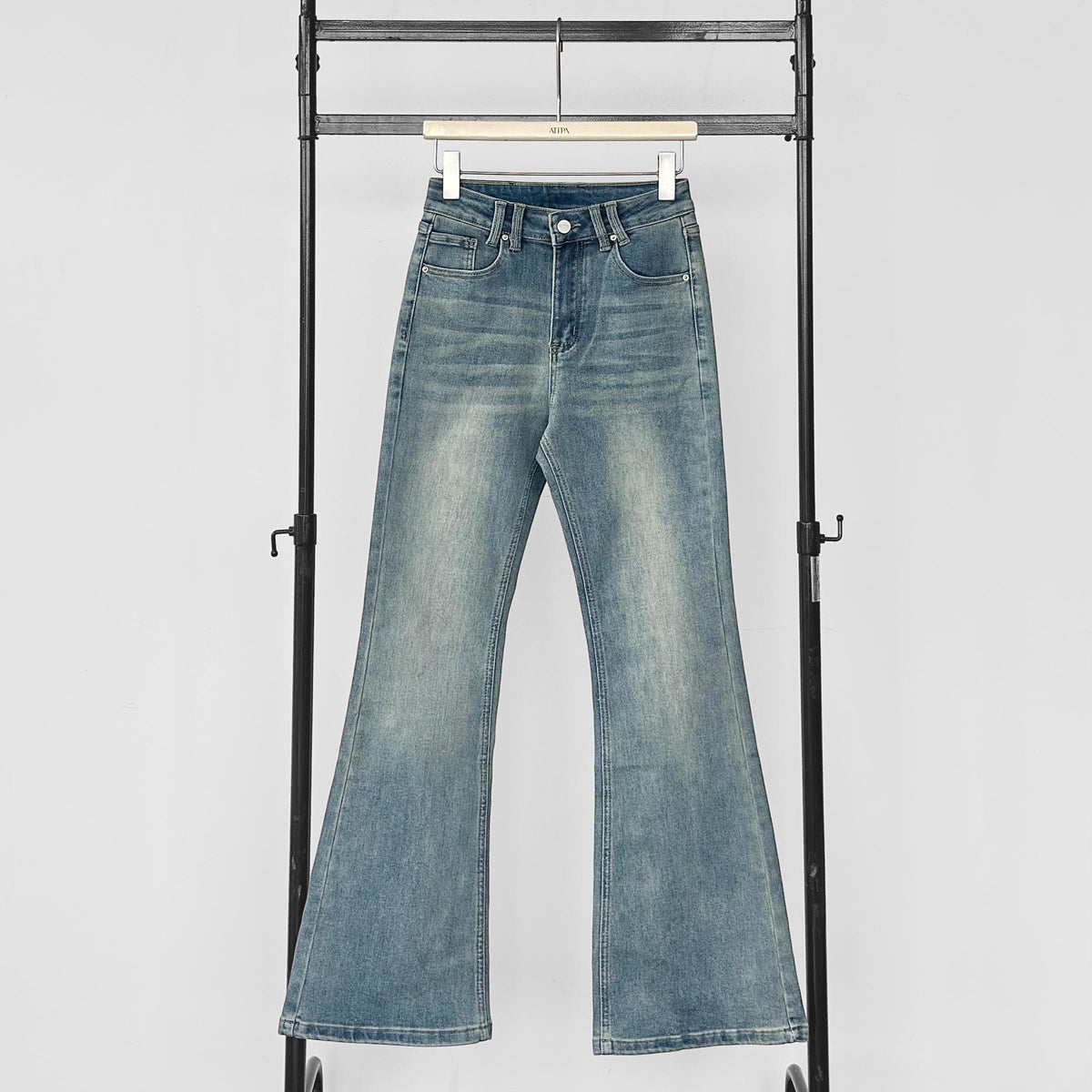 ATIPA - Serra Flare Jeans