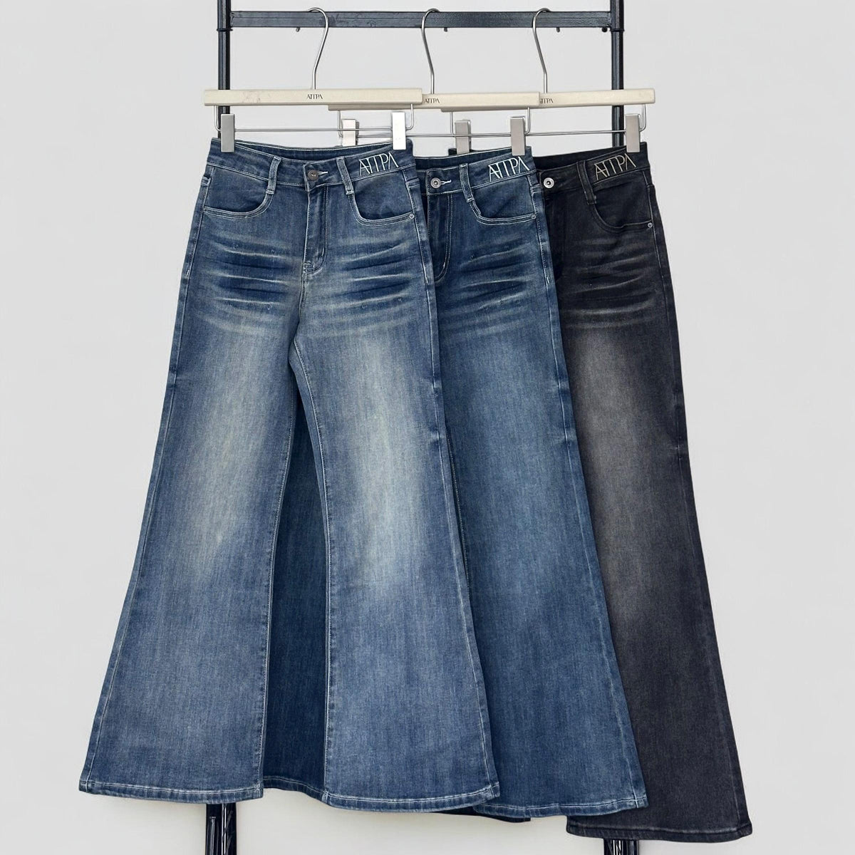 ATIPA - Averie Flare Jeans