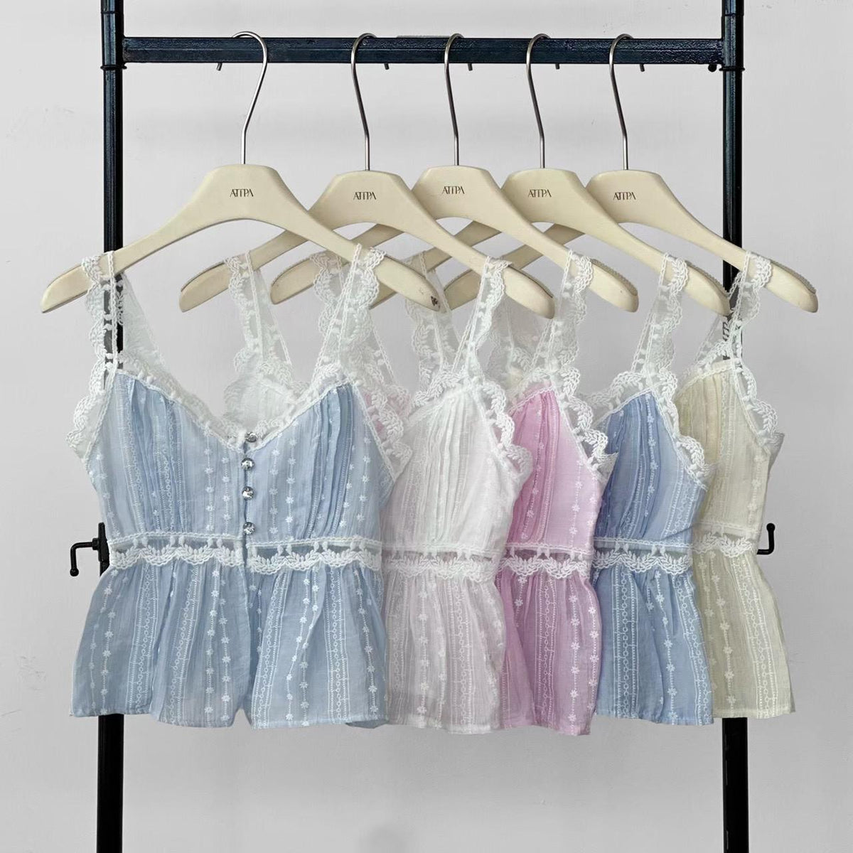 ATIPA - Elysia Cami Top