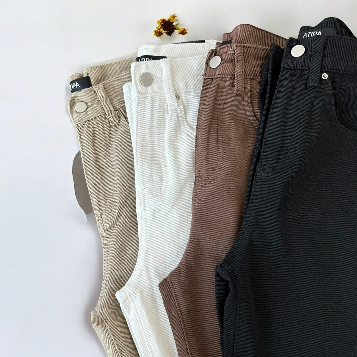 ATIPA - Dagger Barrel Jeans