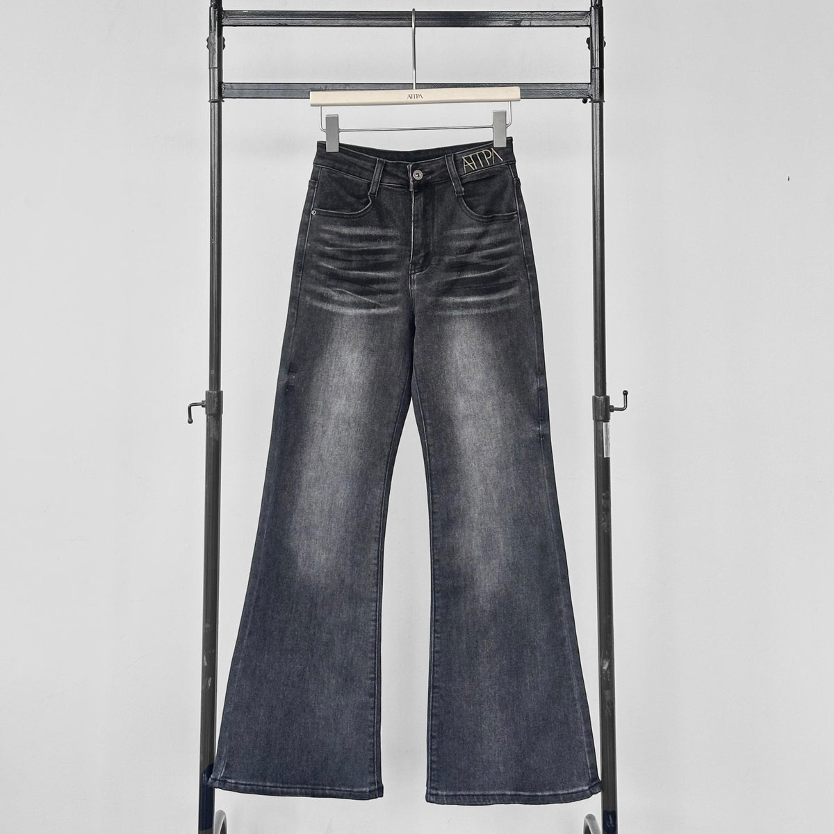 ATIPA - Averie Flare Jeans